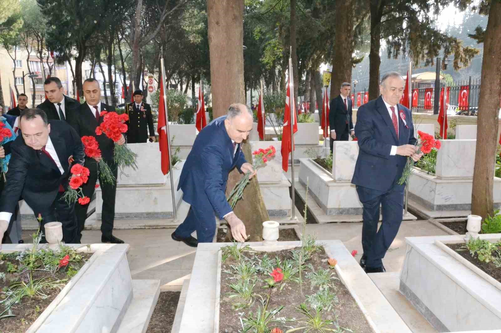 Manisa’da Çanakkale Zaferi’nin 111. yılı törenle anıldı
