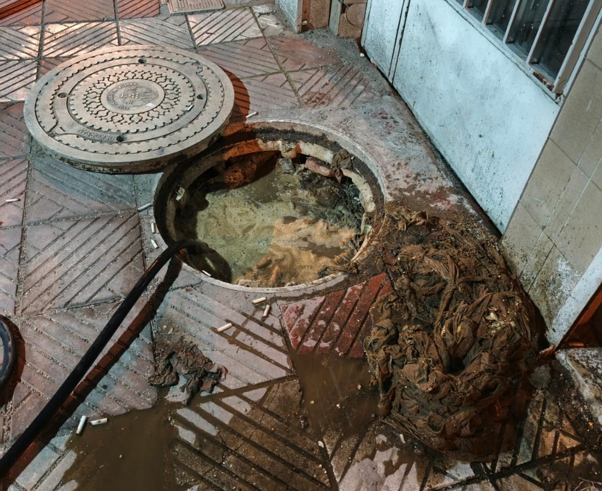 Manisa’da ekipler yağışa karşı sahada
