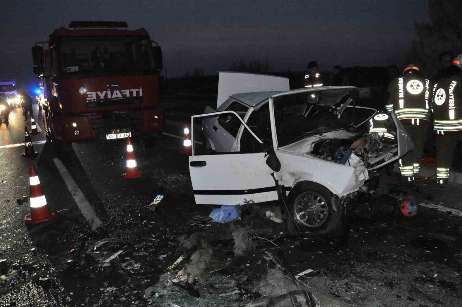 Manisa’da feci kaza: 2 ölü, 5 yaralı
