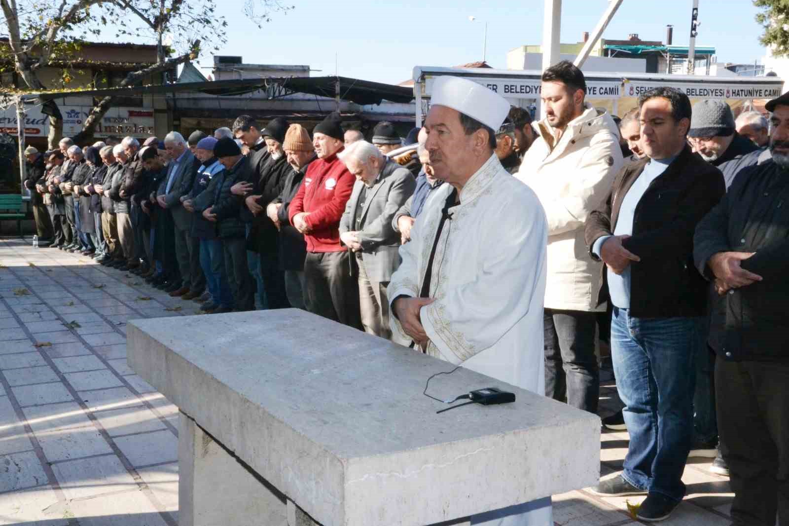 Manisa’da Filistin’de hayatını kaybedenler için gıyabi cenaze namazı kılındı
