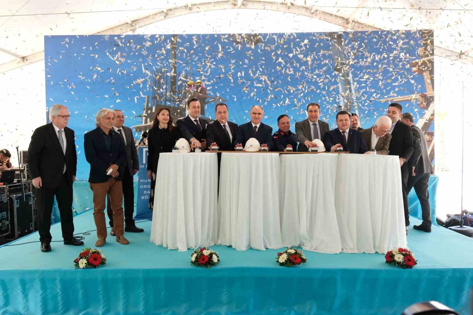 Manisa’da iş dünyasının yeni prestij merkezi Work&Life için ilk kazma vuruldu
