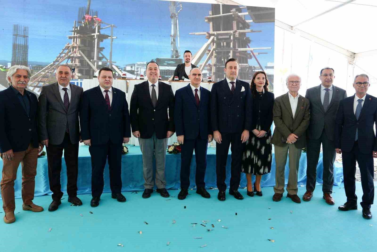 Manisa’da iş dünyasının yeni prestij merkezi Work&Life için ilk kazma vuruldu
