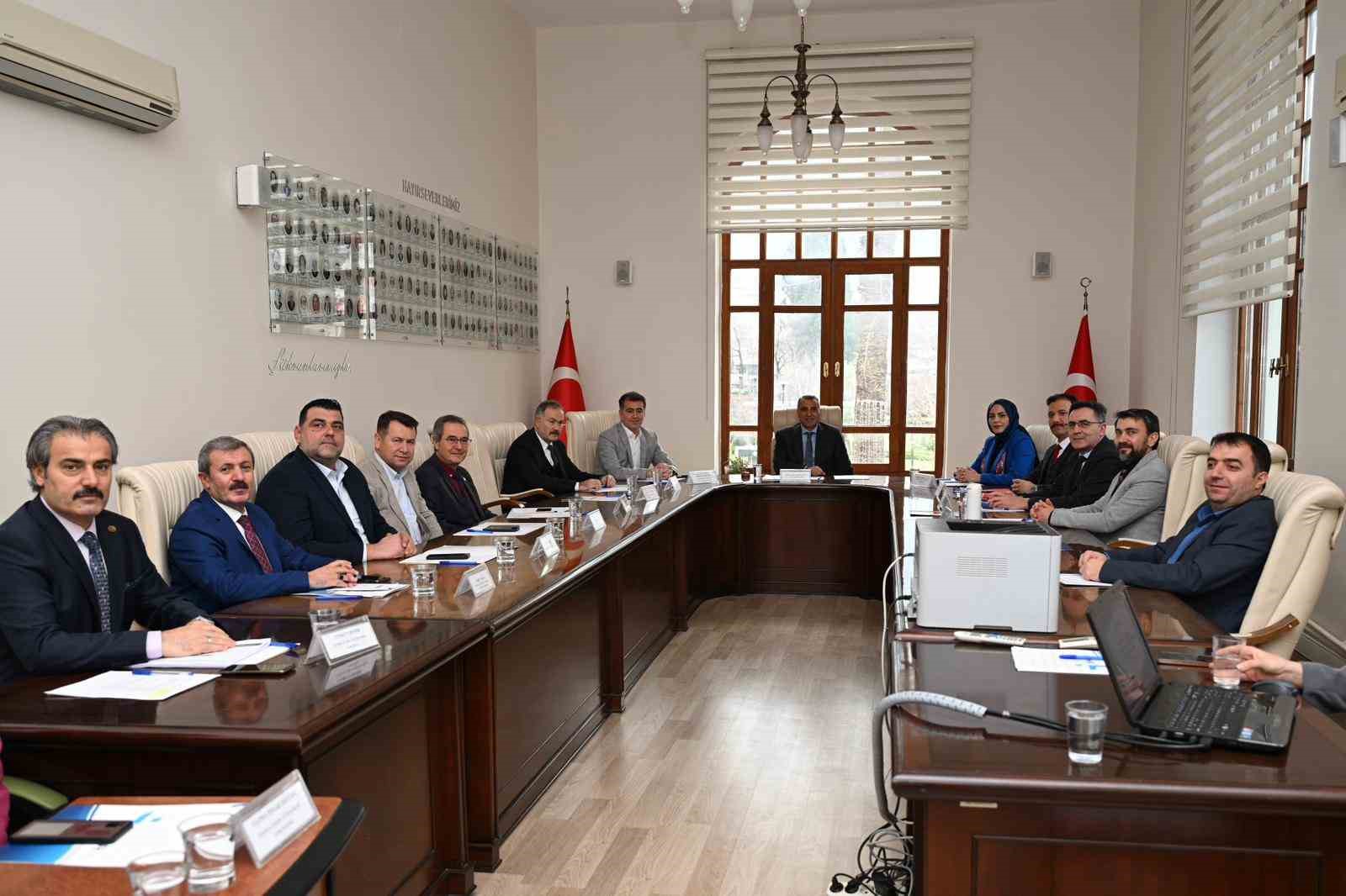 Manisa’da işsizlik gerilerken eğitim destekleri artıyor
Manisa’da işsizlik gerilerken eğitim destekleri artıyor