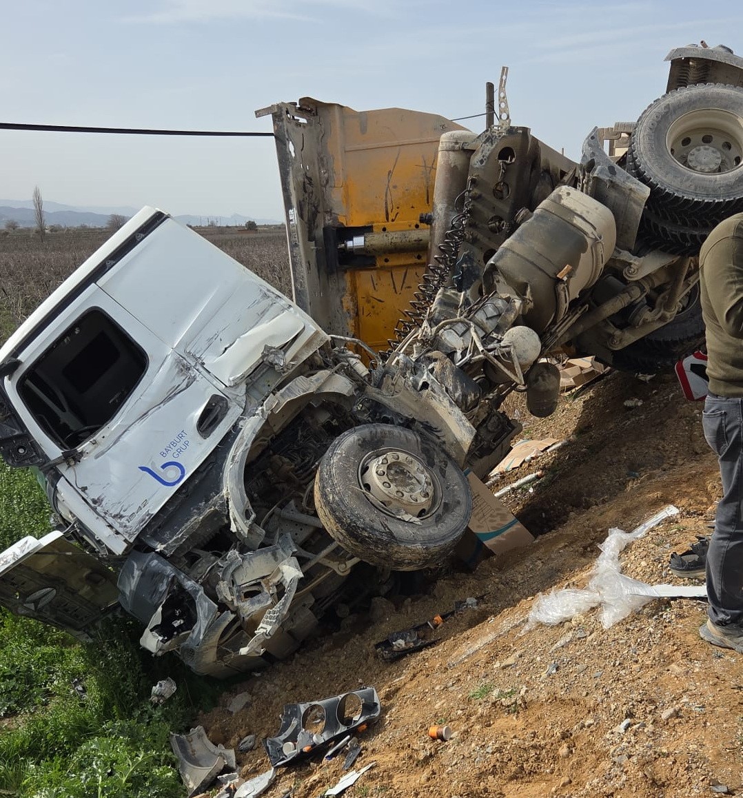 Manisa’da korkutan kaza: 1’i çocuk 5 yaralı
