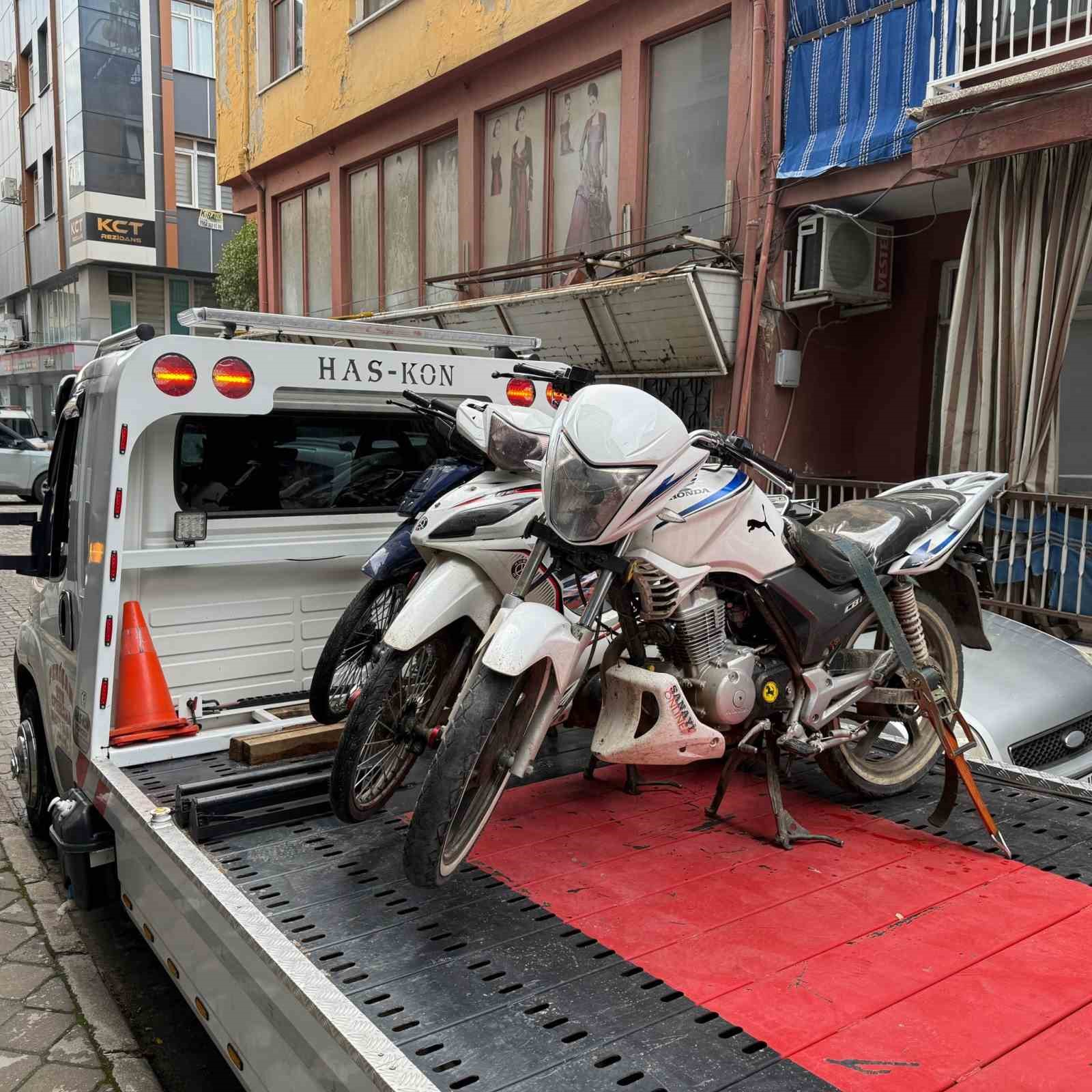 Manisa’da kuralsız motosikletlere ağır darbe: 196 bin TL ceza
