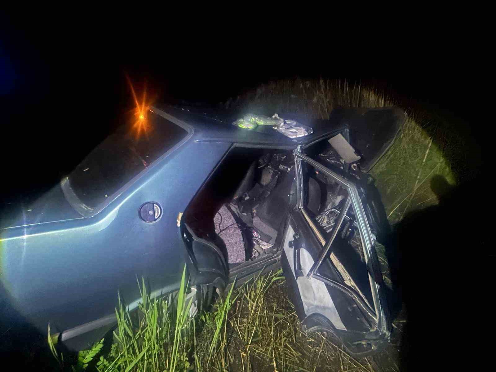 Manisa’da otomobil kanala uçtu: 2 ölü, 5 yaralı
