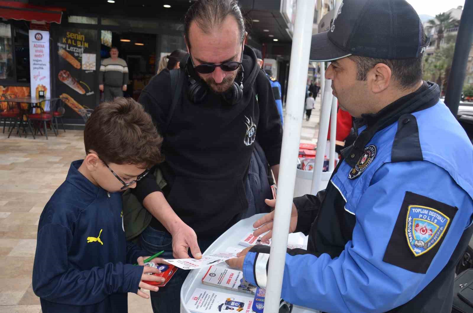 Manisa’da Polis Haftası etkinlikleri başladı
