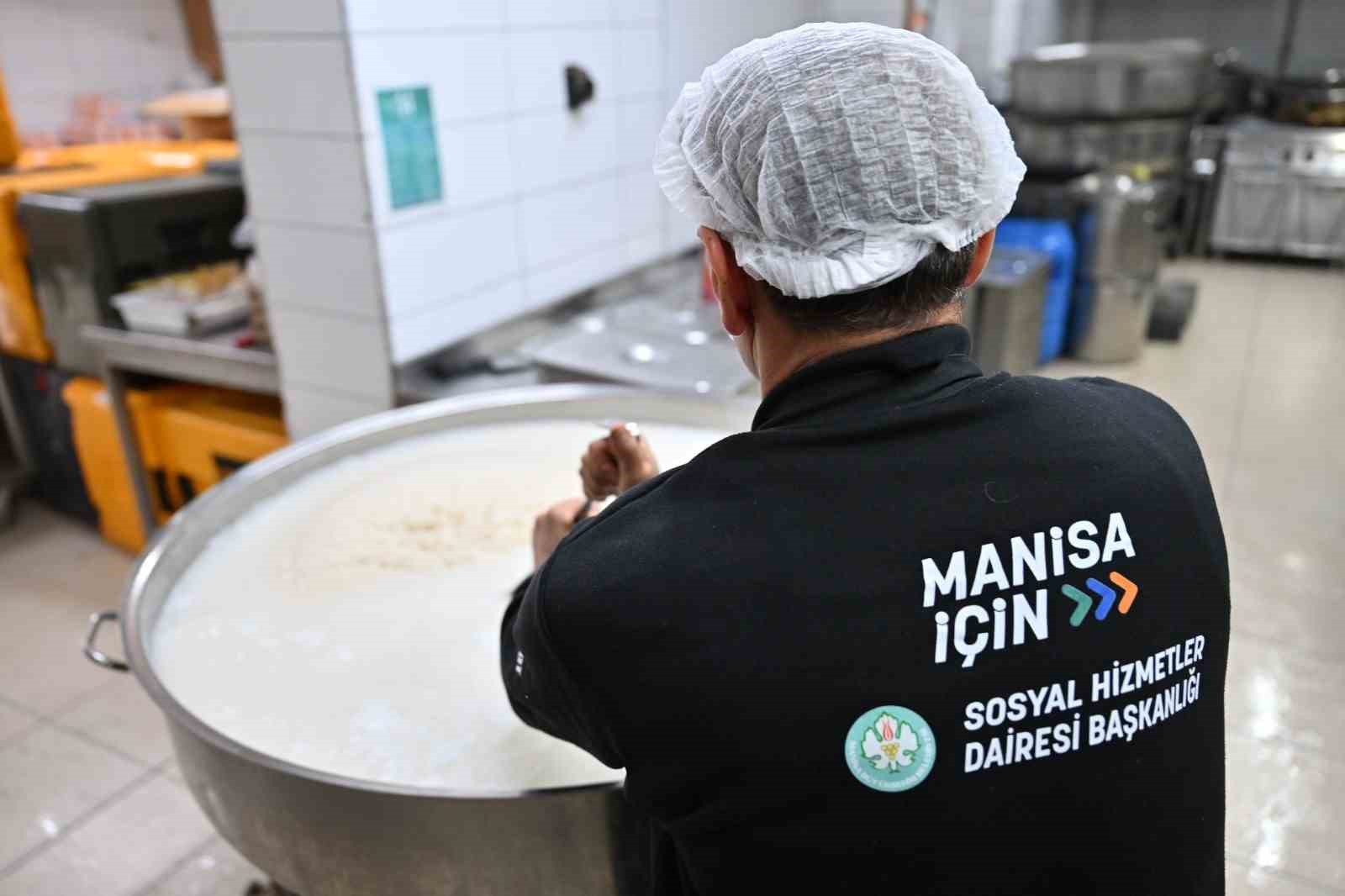 Manisa’da Ramazan boyunca gönül sofralarıyla rekor hizmet
