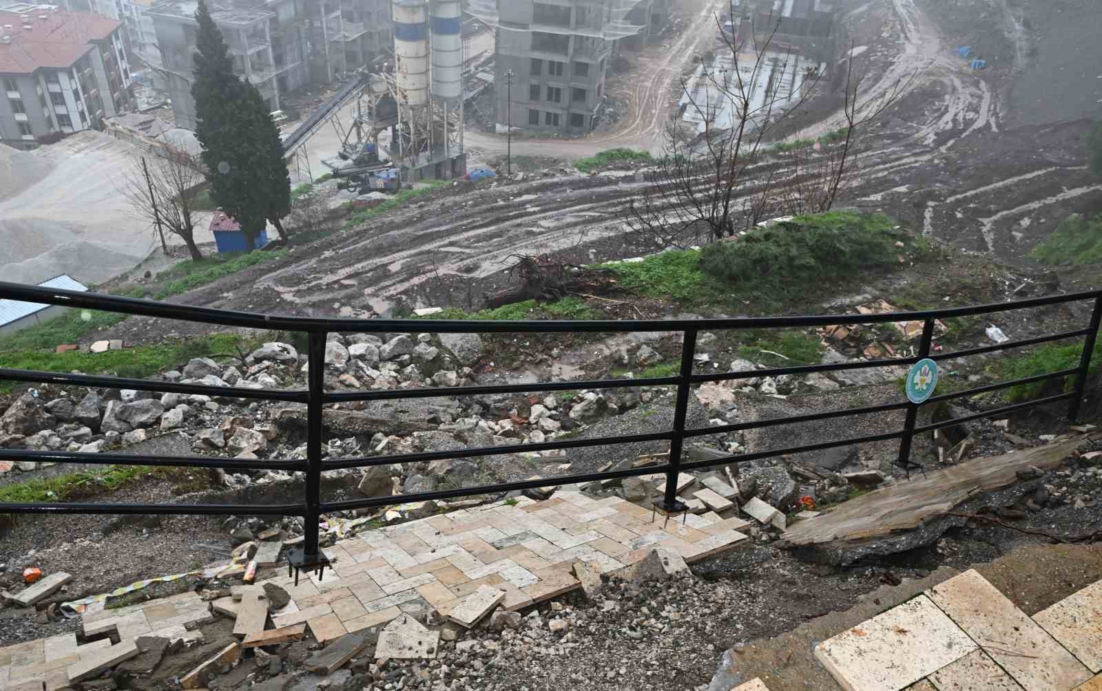 Manisa’da ’sağanak yağış’ seferberliği
