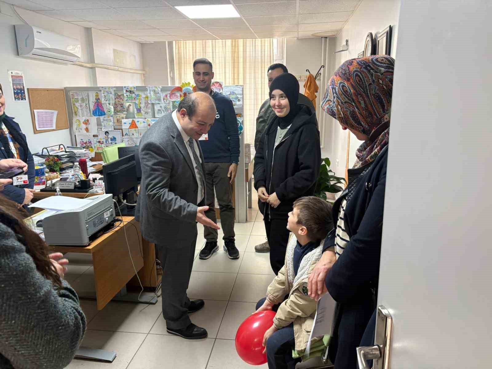 Manisa’da sağlık hizmetlerinde kalite ve erişim hedefi büyüyor
Manisa’da sağlık hizmetlerinde kalite ve erişim hedefi büyüyor