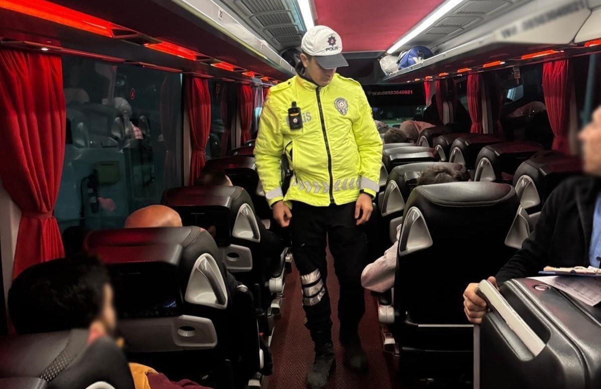 Manisa’da terminallerde otobüslere emniyet kemeri denetimi
