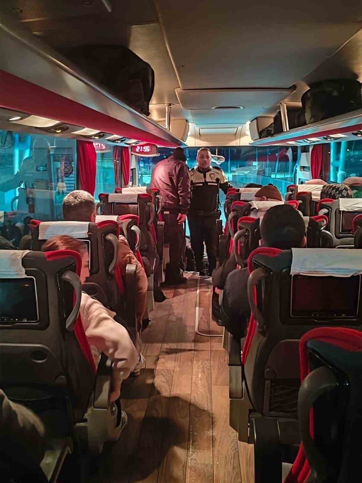 Manisa’da terminallerde otobüslere emniyet kemeri denetimi
