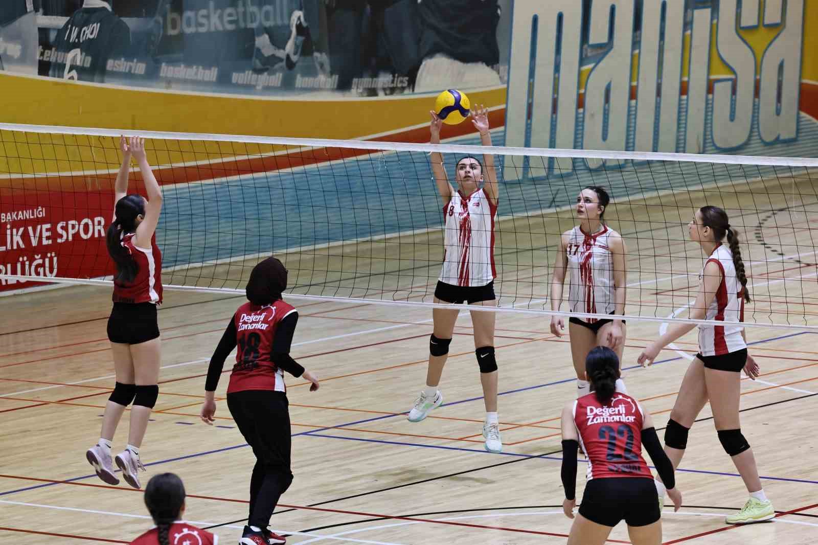 Manisa’da Yıldız Kızlar Voleybol İl Şampiyonu Değerli Zamanlar Spor Kulübü oldu
