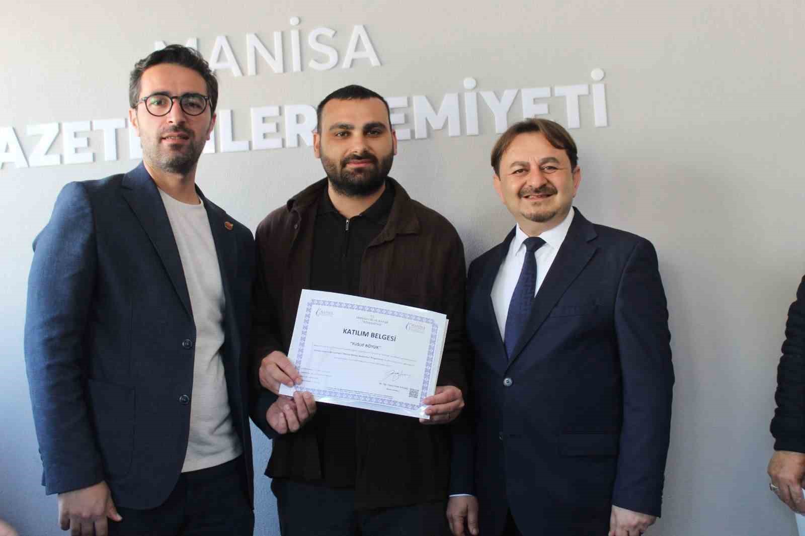 Manisalı Gazeteciler dron ehliyetlerini aldı
