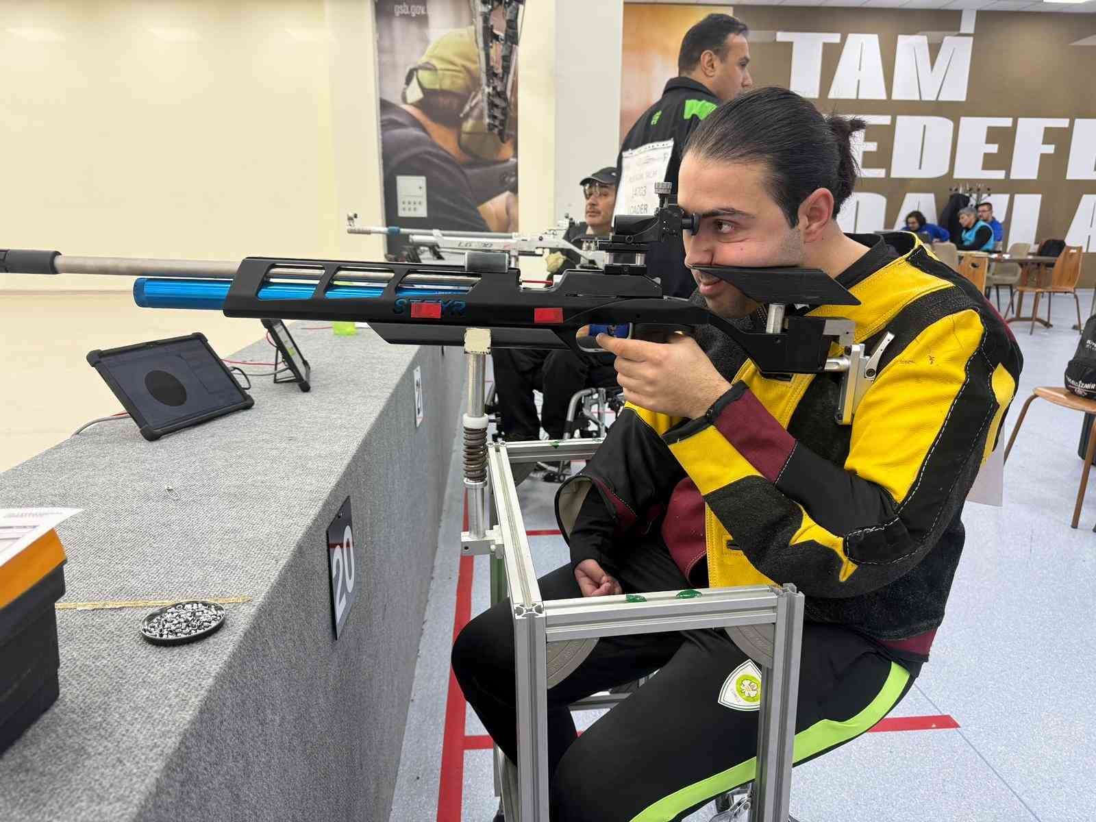 Manisalı sporcu Samet Akça, Türkiye ikincisi oldu
