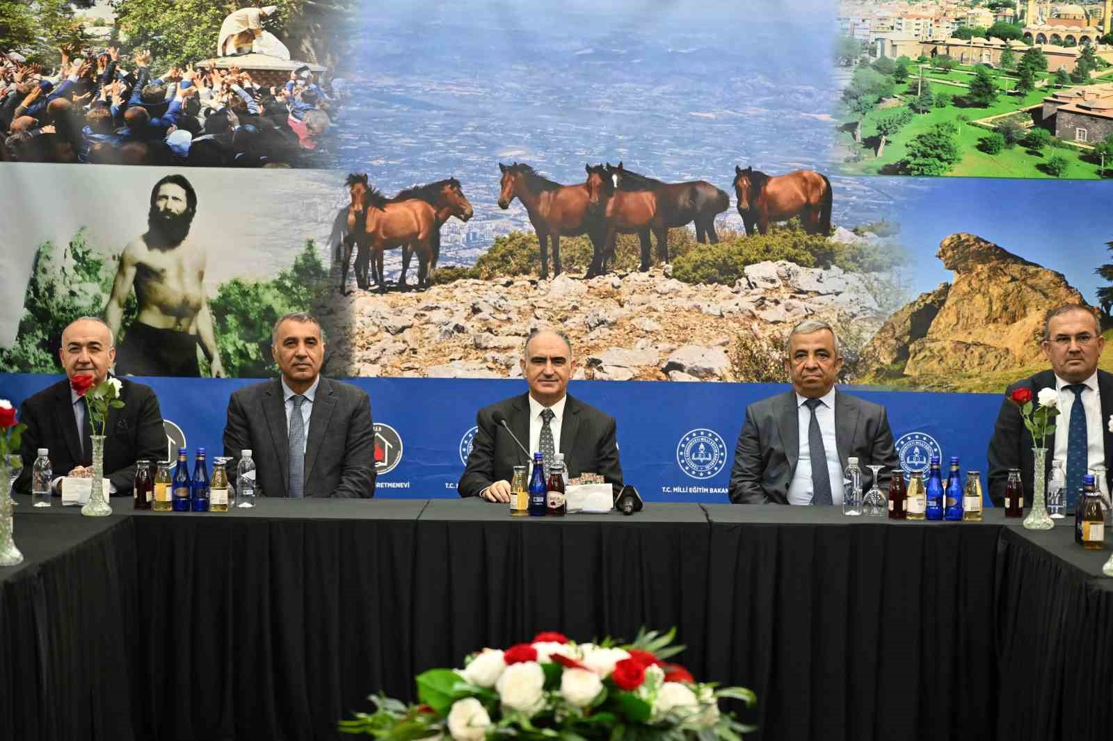 Manisa’nın 2026 hedefleri Vali Özkan başkanlığında değerlendirildi
