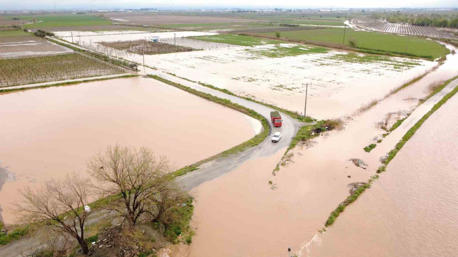 Manisa’nın Salihli ilçesi yağış felaketi yaşadı

