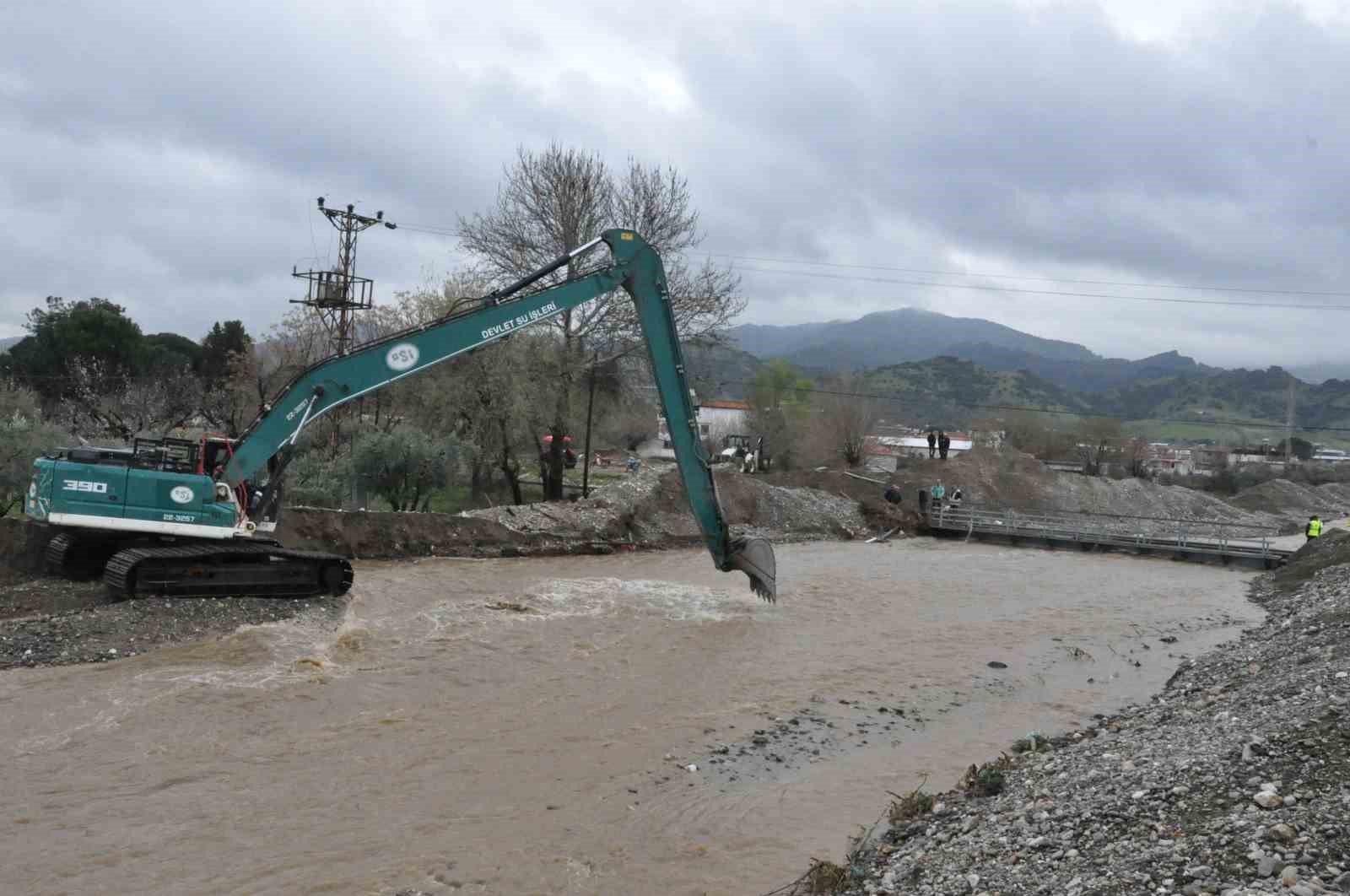 Manisa’nın Salihli ilçesi yağış felaketi yaşadı
