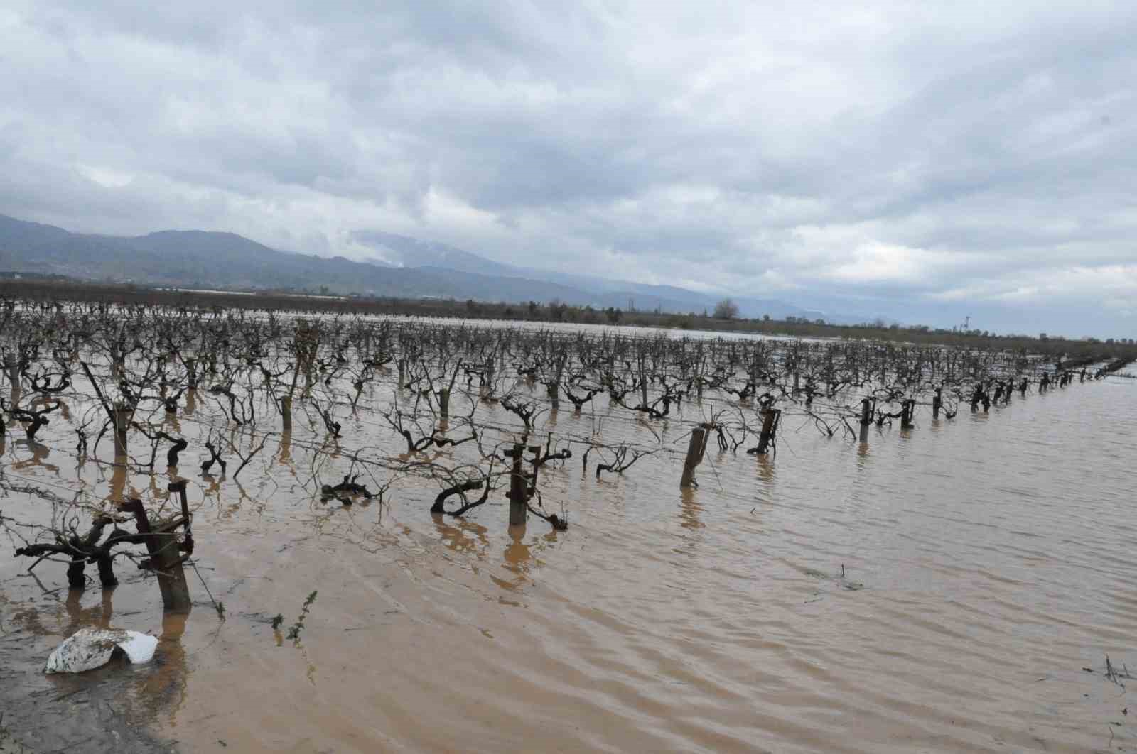 Manisa’nın Salihli ilçesi yağış felaketi yaşadı
