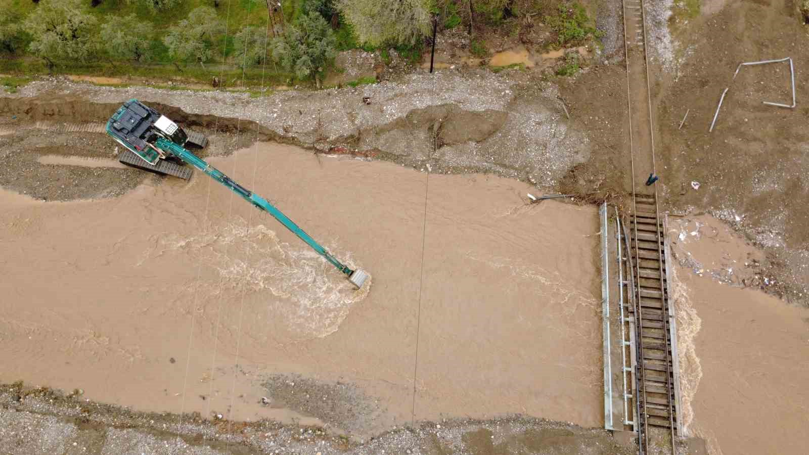 Manisa’nın Salihli ilçesi yağış felaketi yaşadı
