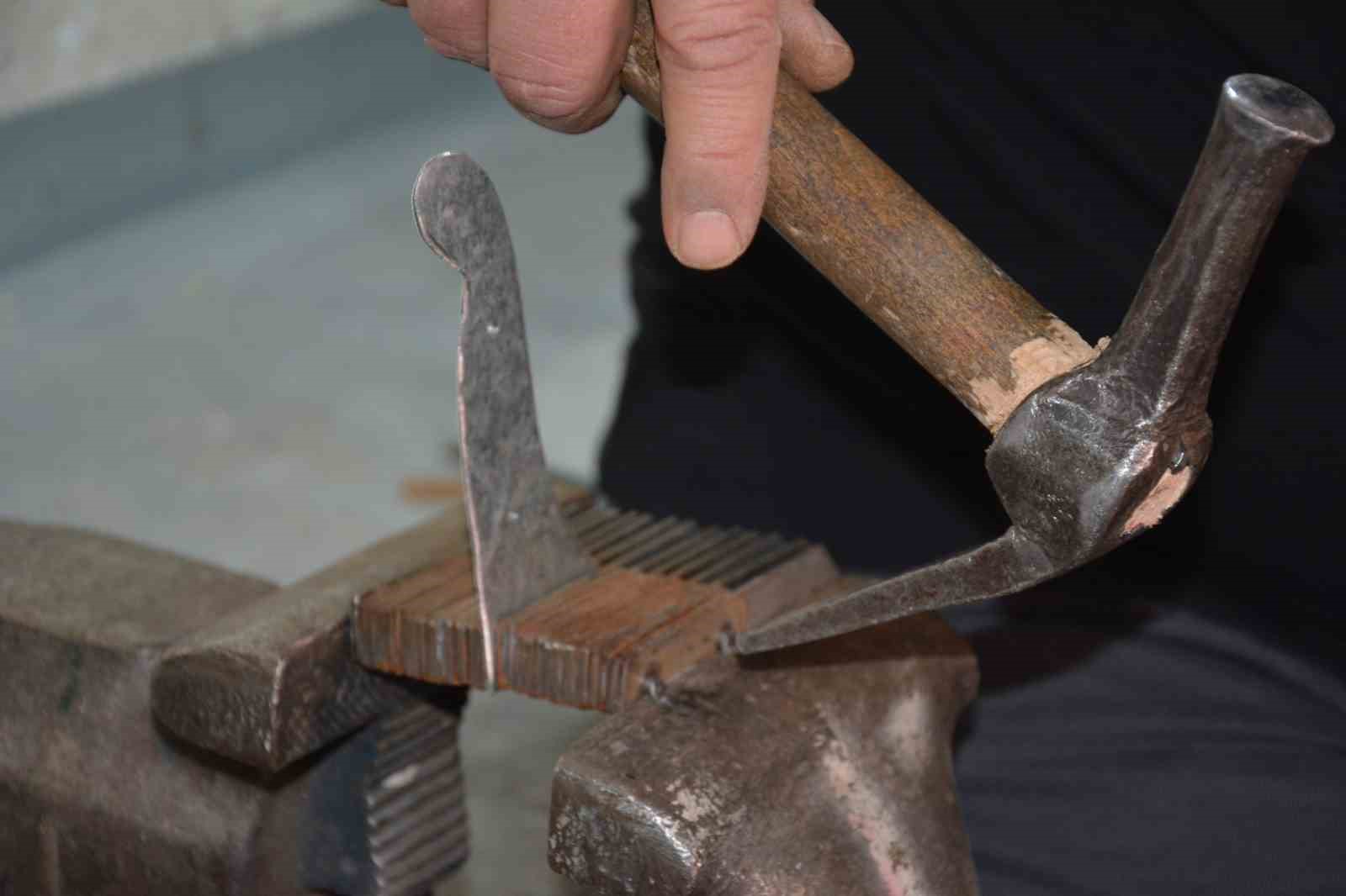 Manisa’nın son kirkit ustası zamana direniyor
