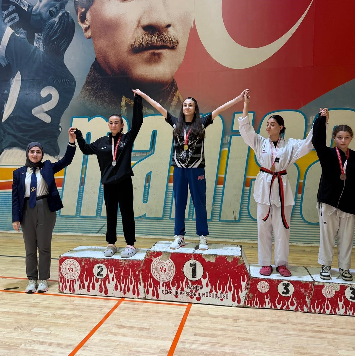 Manisa’yı tekvandoda temsil edecek öğrenciler belli oldu
