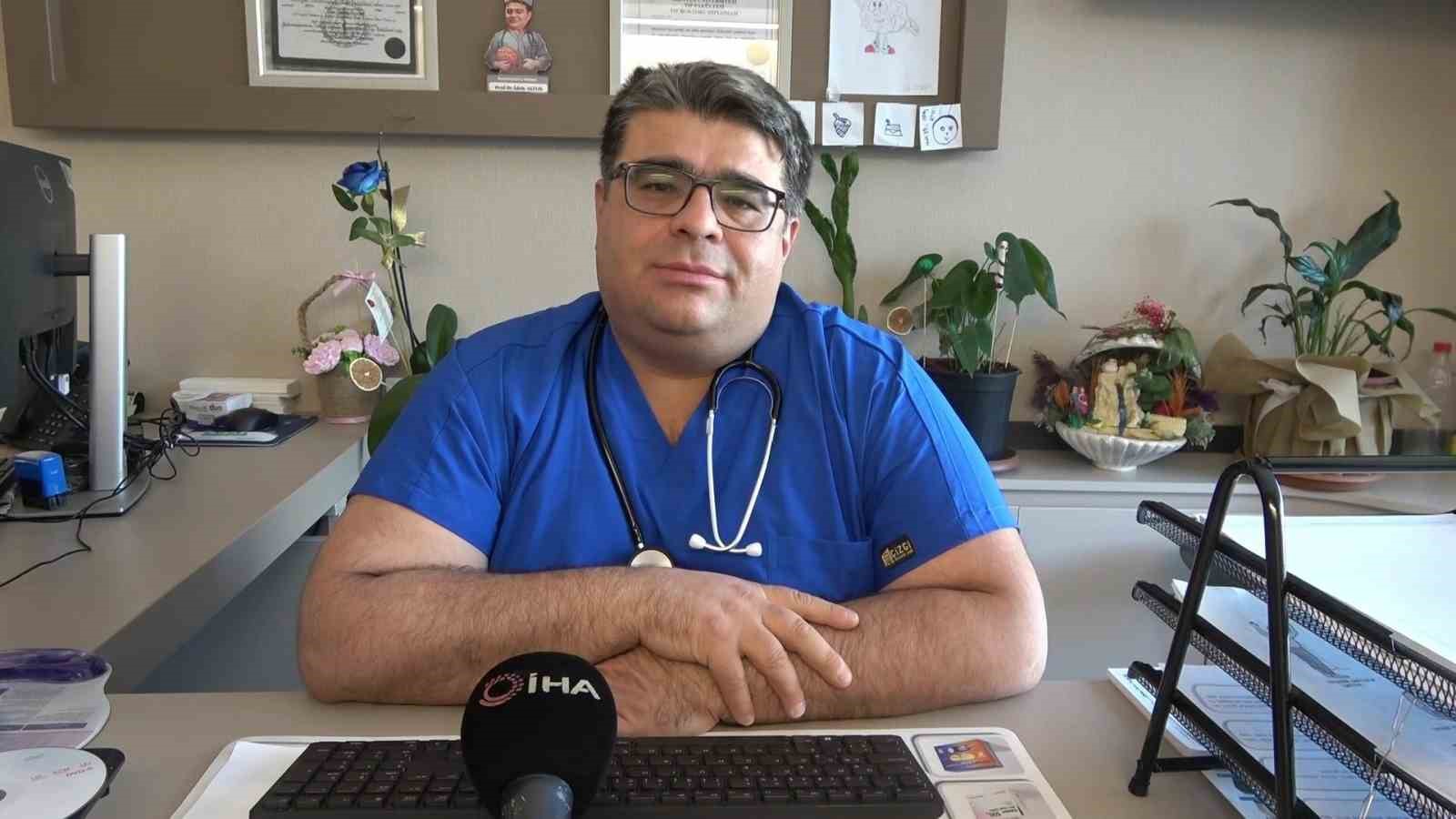 Maraş otu kullananlar dikkat: Günde 8 paket sigaraya bedel
Maraş otu kullananlar dikkat: Günde 8 paket sigaraya bedel