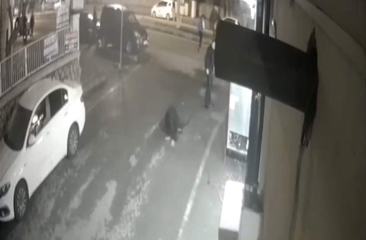 Mardin’de 1 kişinin yaralandığı silahlı kavga kameraya yansıdı
