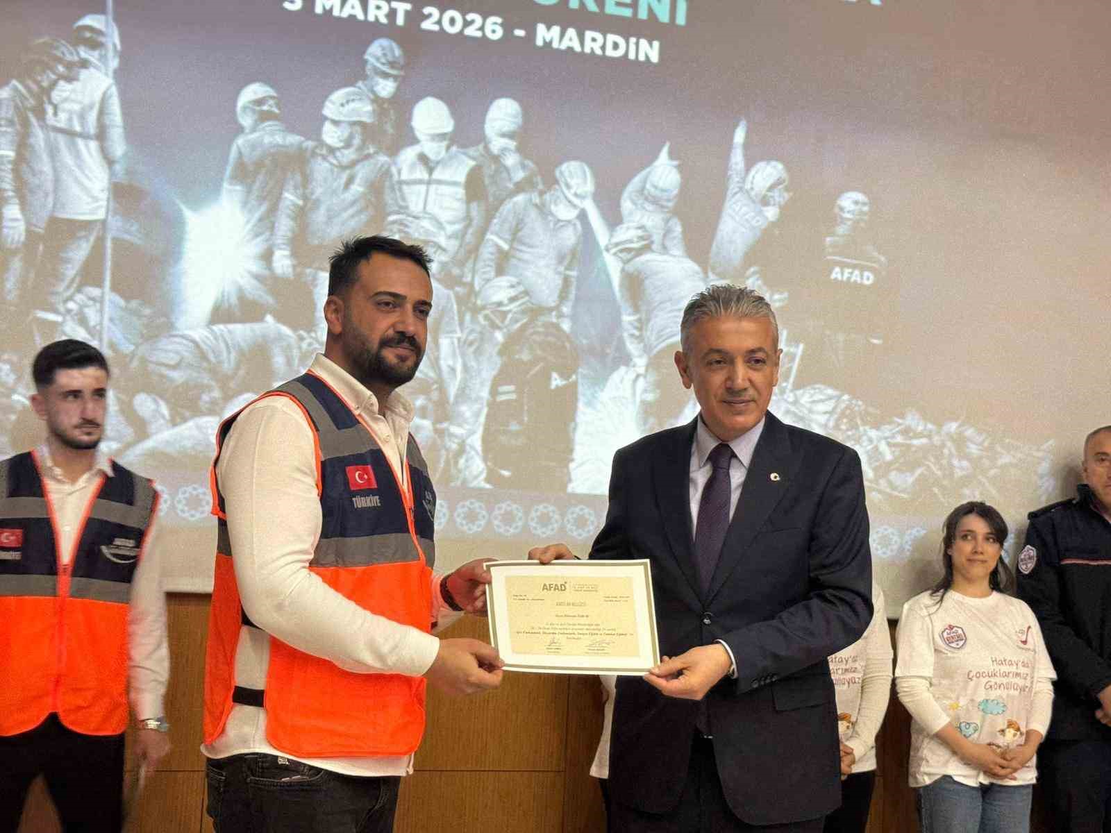 Mardin’de AFAD gönüllülerine sertifikaları verildi
