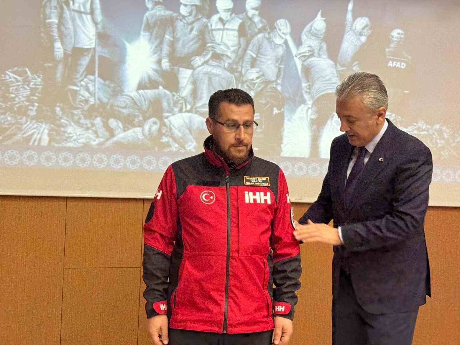 Mardin’de AFAD gönüllülerine sertifikaları verildi
