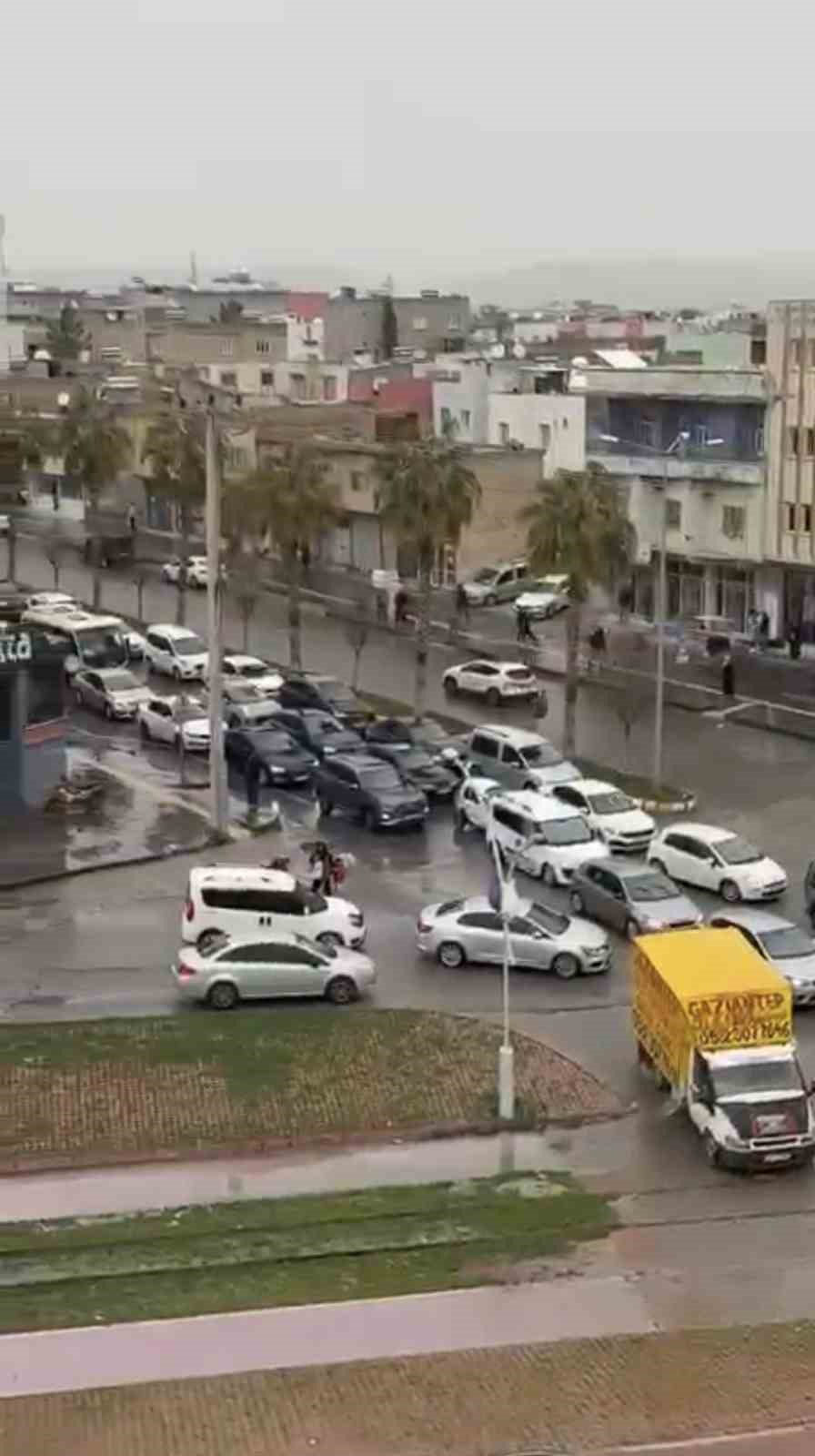 Mardin’de bayram arifesinde araç yoğunluğu yaşandı
