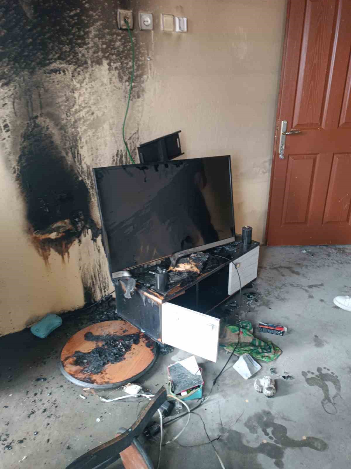 Mardin’de ev yangını
