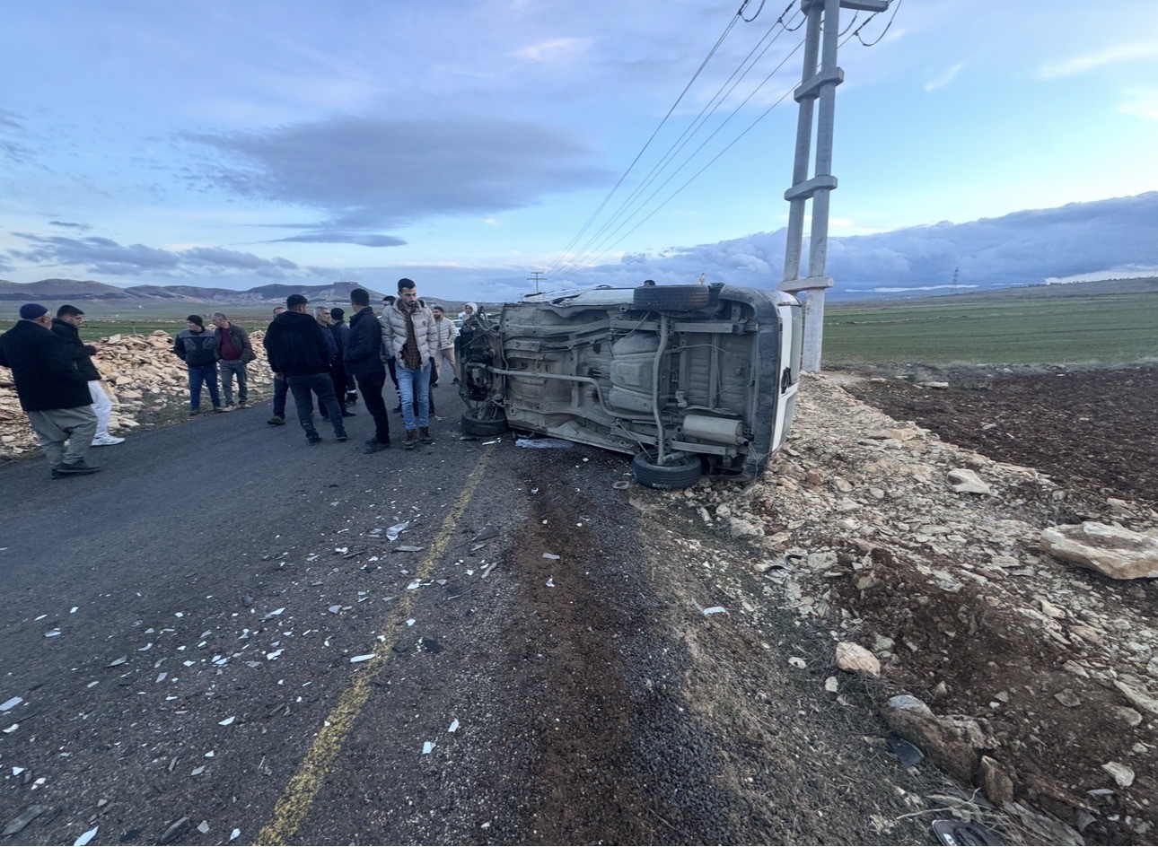 Mardin’de iki araç kafa kafaya çarpıştı: 4 yaralı
