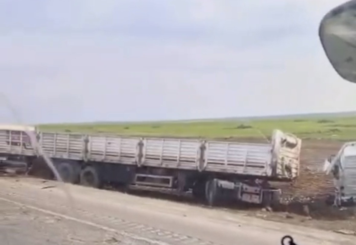 Mardin’de iki tır çarpıştı: 2 yaralı
