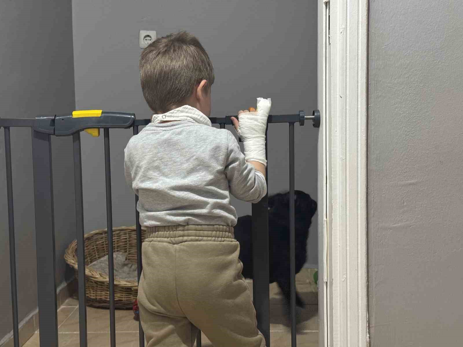 Mardin’de MovaPark AVM’deki kazada 3 yaşındaki çocuk parmağını kaybetti
