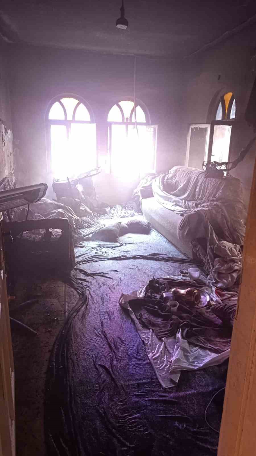 Mardin’de müstakil evde çıkan yangın söndürüldü
