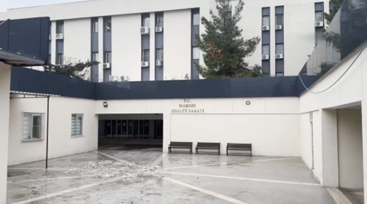 Mardin’de yakılarak öldürülen gencin davasında 2 kardeşe ağırlaştırılmış müebbet istemi
