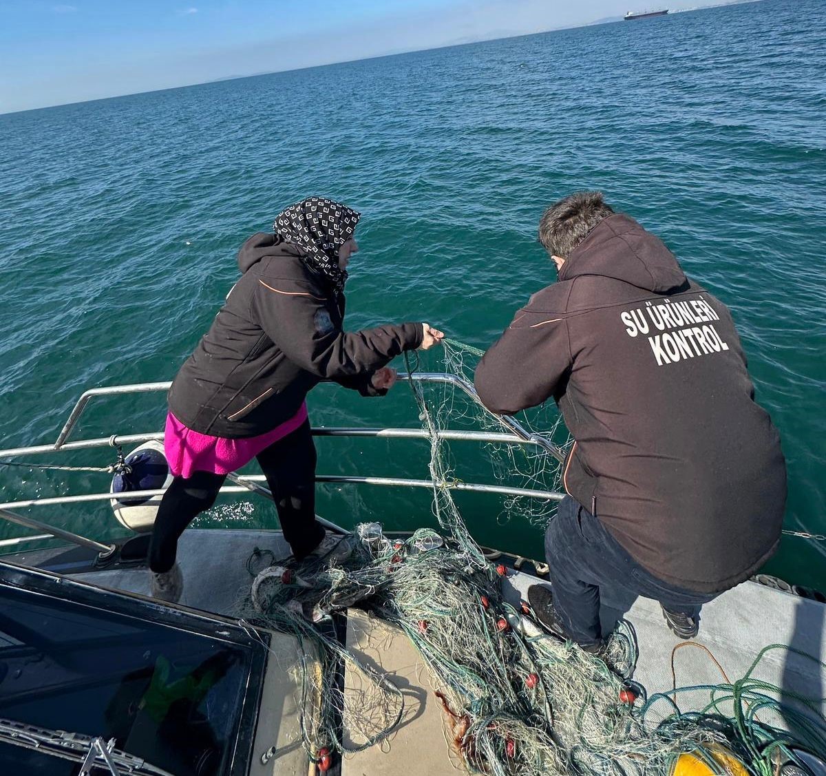 Marmara Denizi’nde kullanılan kaçak av aracı yakalandı
