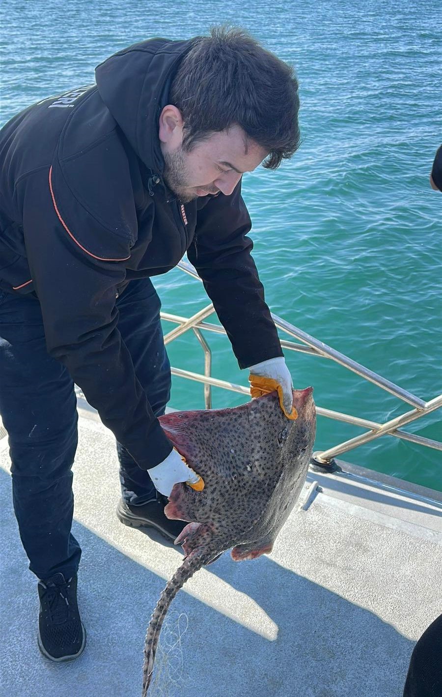 Marmara Denizi’nde kullanılan kaçak av aracı yakalandı
