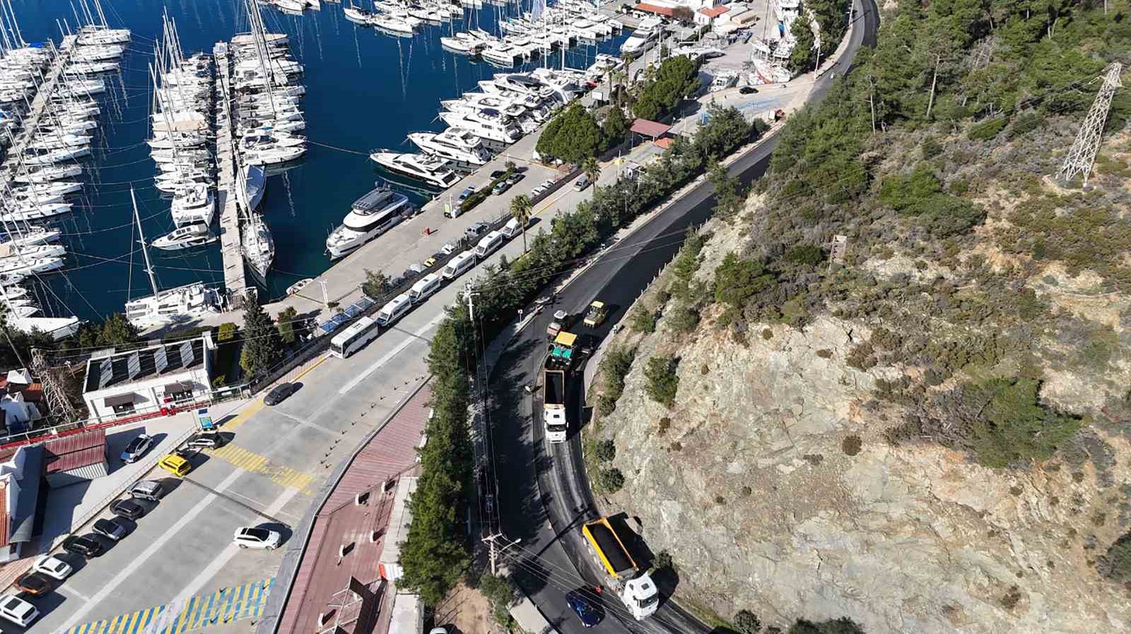 Marmaris Adaköy yolu yeniledi
Marmaris Adaköy yolu yeniledi