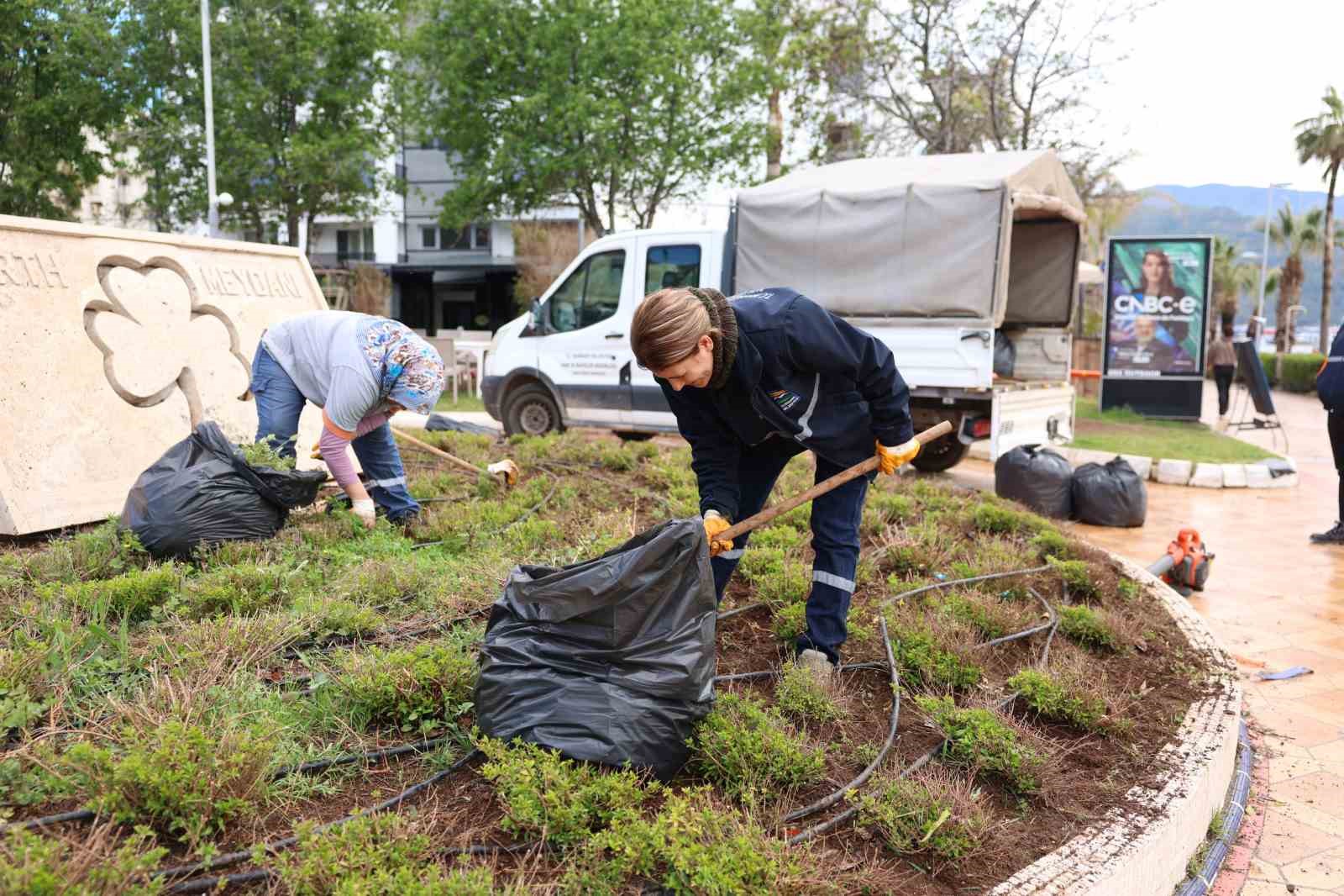 Marmaris Uzunyalı yaza hazırlanıyor
