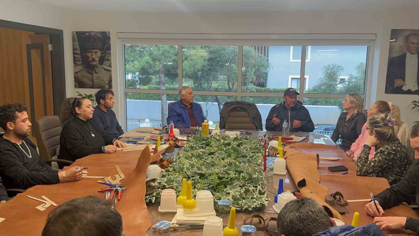 Marmaris’in köklü zanaatı yeniden hayat buluyor
Marmaris’in köklü zanaatı yeniden hayat buluyor