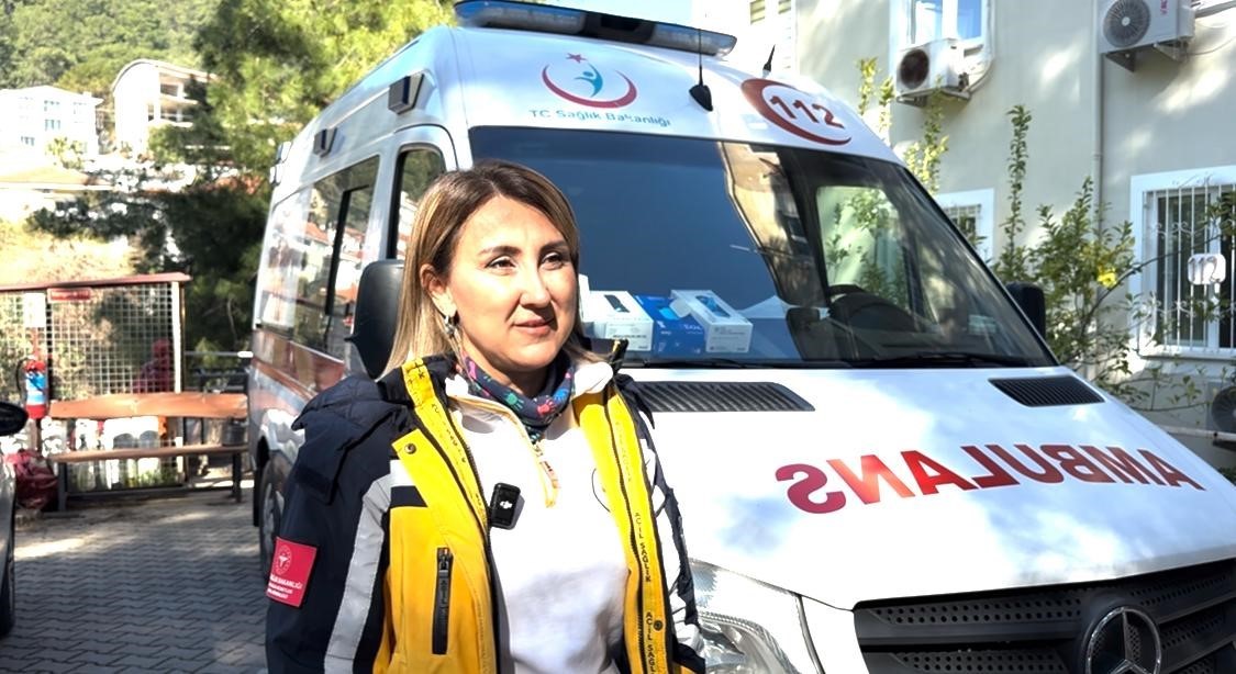 Marmaris’in tek kadın ambulans sürücüsü Fatma Nur Uçar: "Önceliğimiz hayat kurtarmak"
