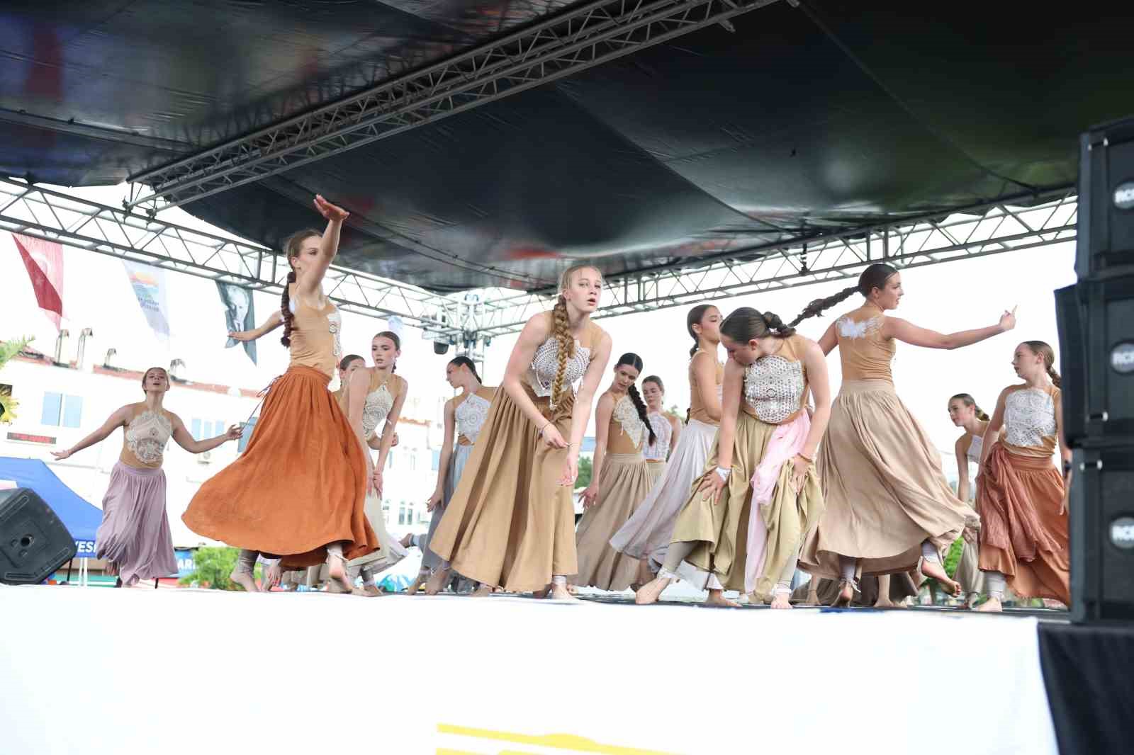 Marmaris’te 23 Nisan havası devam ediyor
