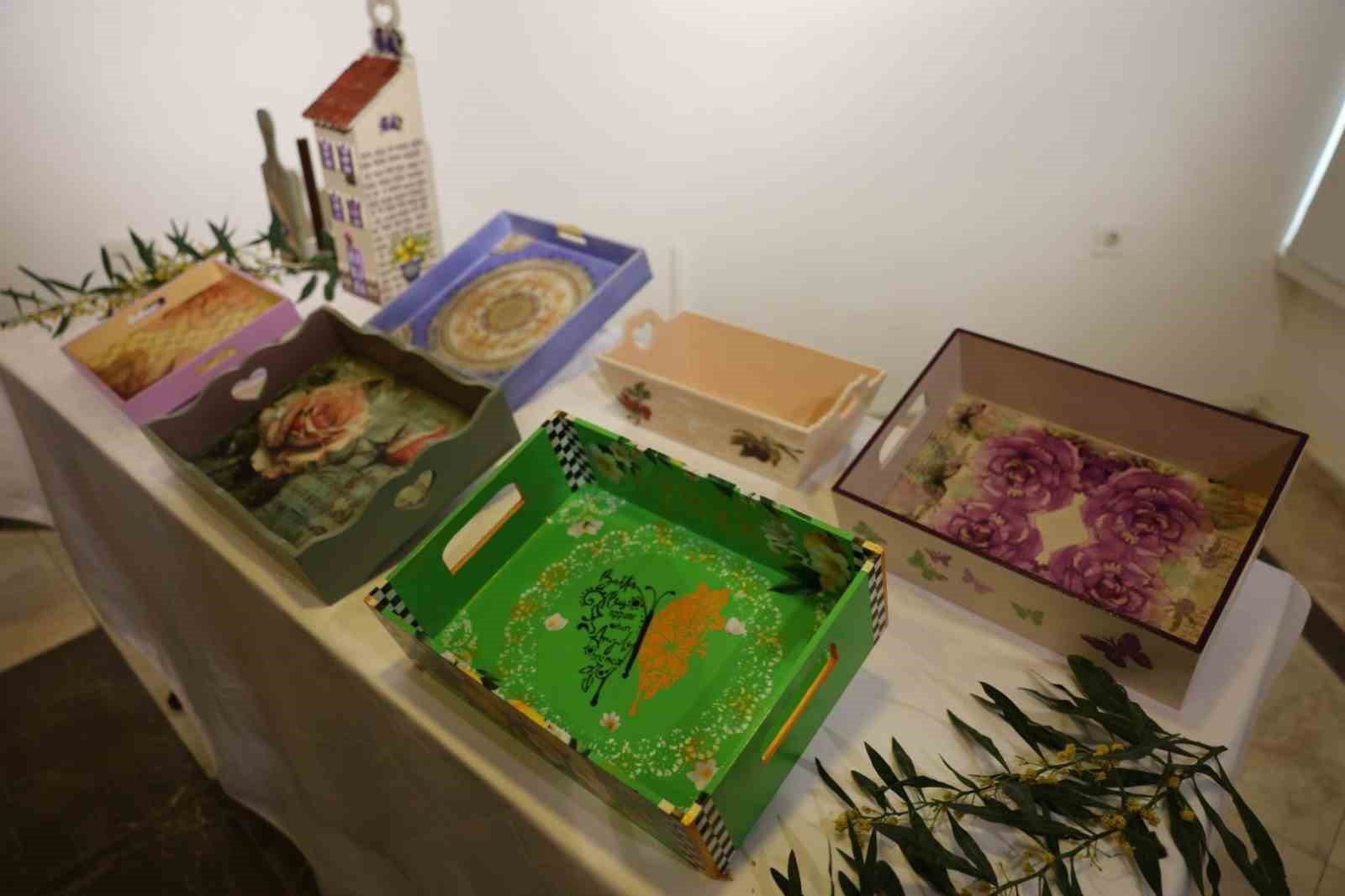 Marmaris’te el emeği eserler görücüye çıktı
