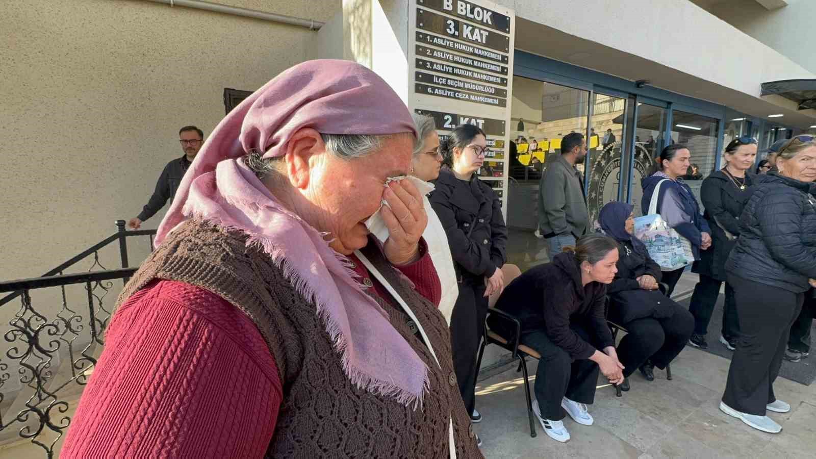 Marmaris’te teknedeki kavgada hayatını kaybeden gencin davası başladı: Adliye önünde "adalet istiyoruz" sesi yükseldi
