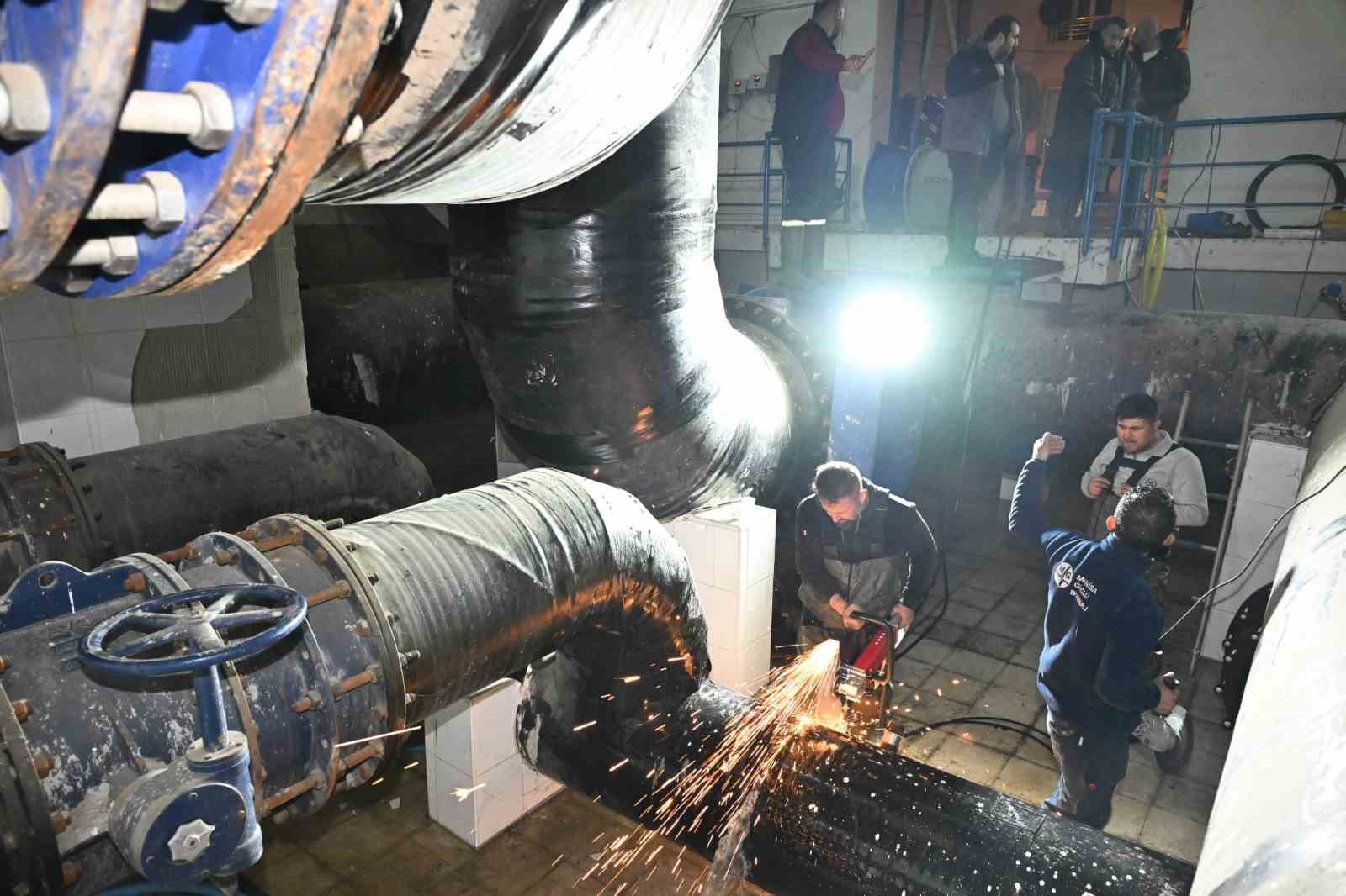 MASKİ’den Manisa altyapısında gece mesaisi
