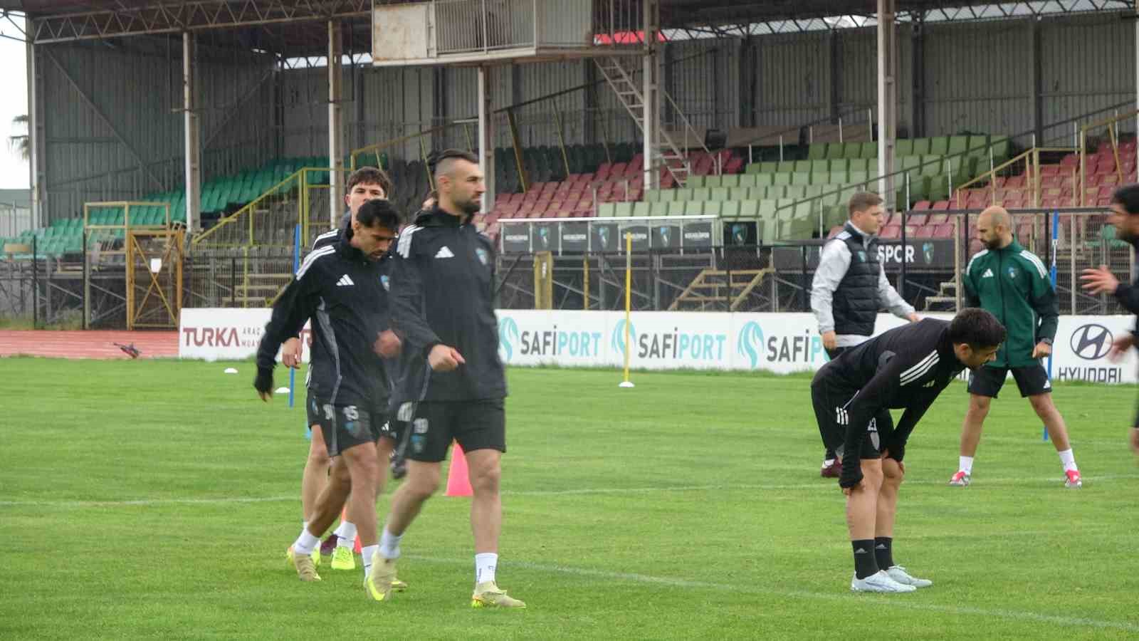 Massadio Haidara: "Düşmemek için mücadele eden takımlara karşı oynamak zor"
