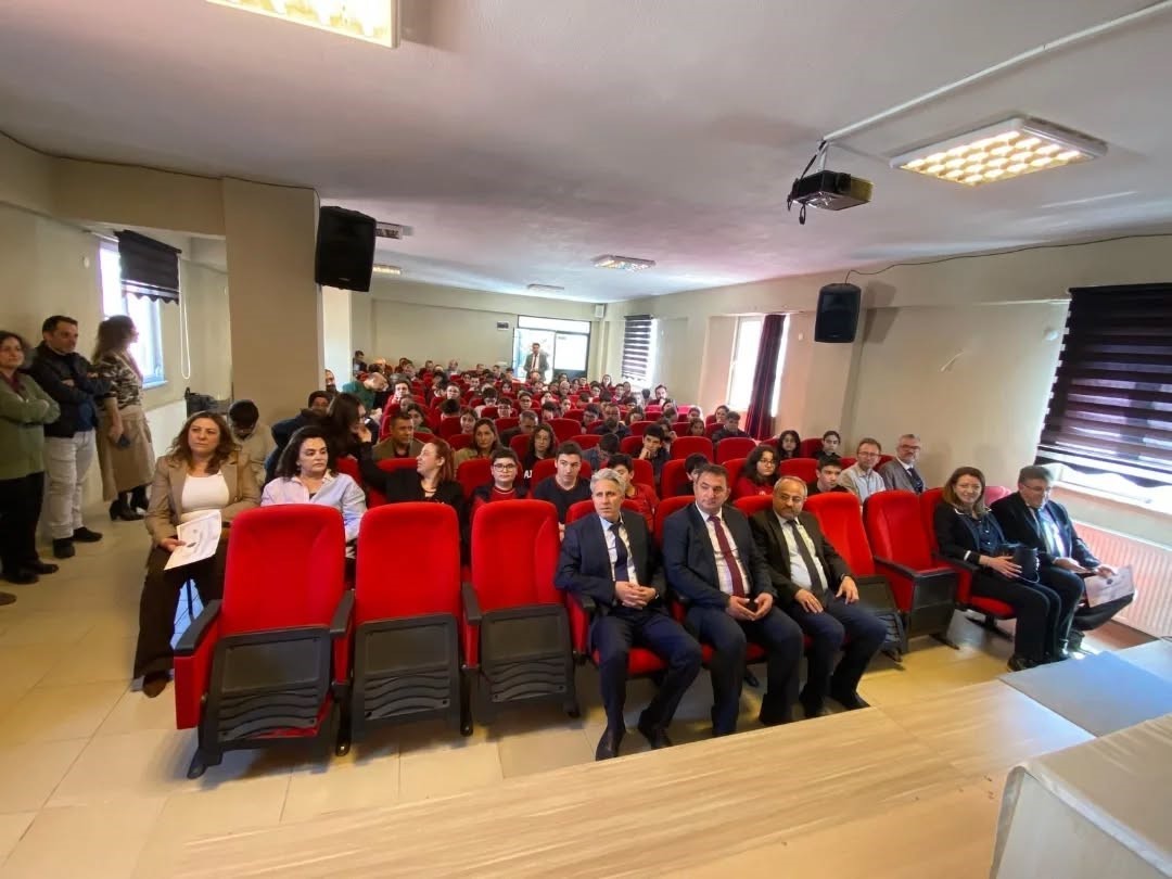 Matematik Olimpiyatları’nda dereceye girenler ödüllendirildi
