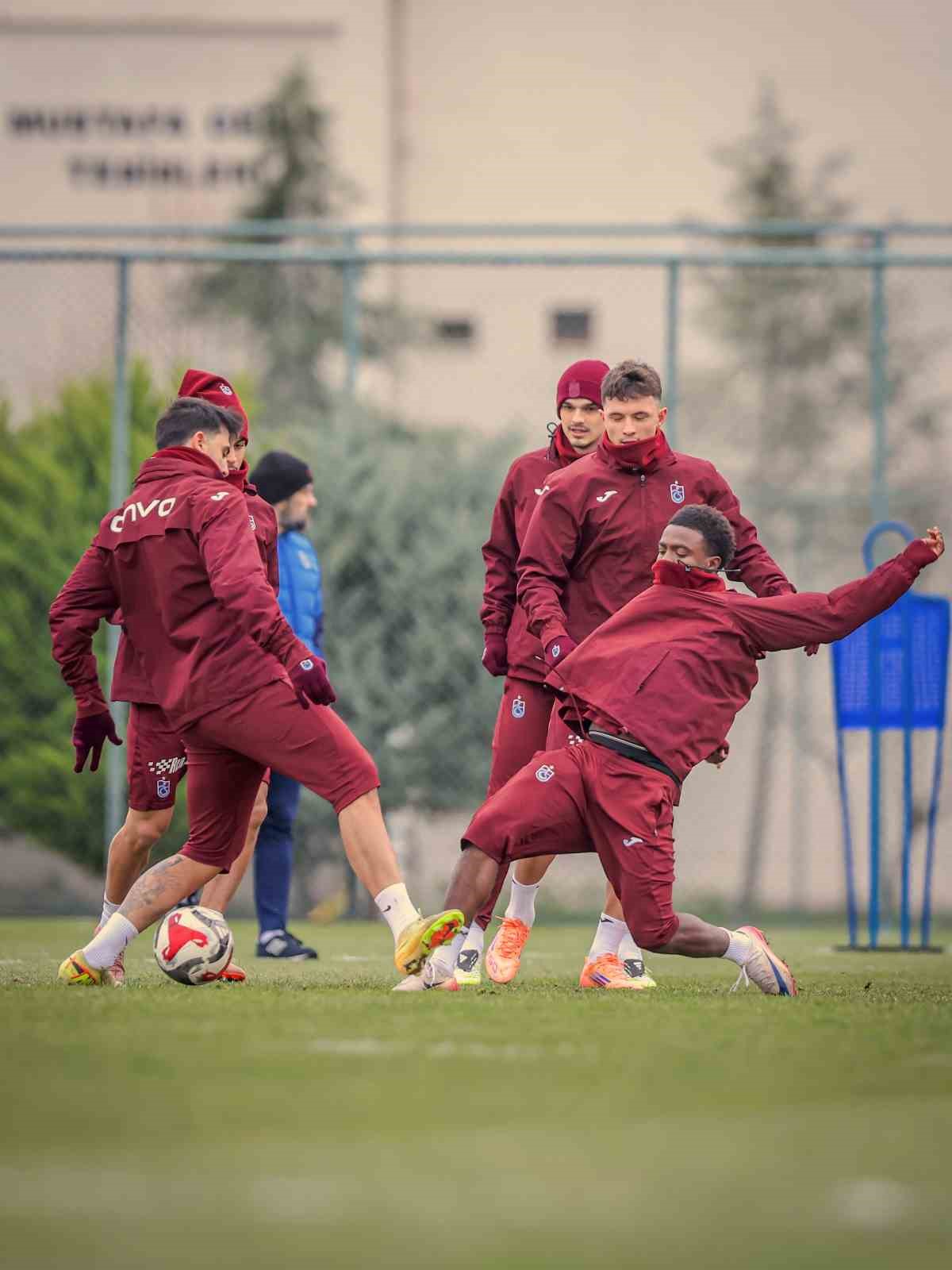 Mathias Lovik, Trabzonspor’da ilk antrenmanına çıktı
